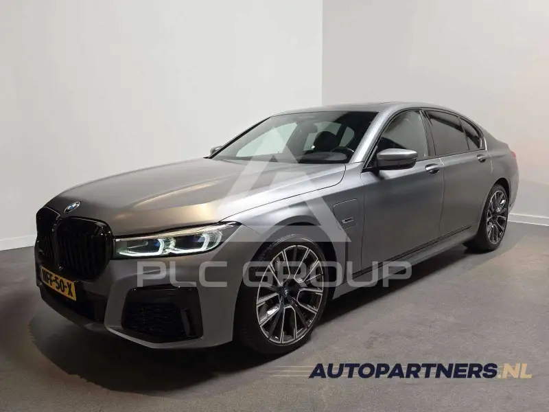 2022 BMW 745