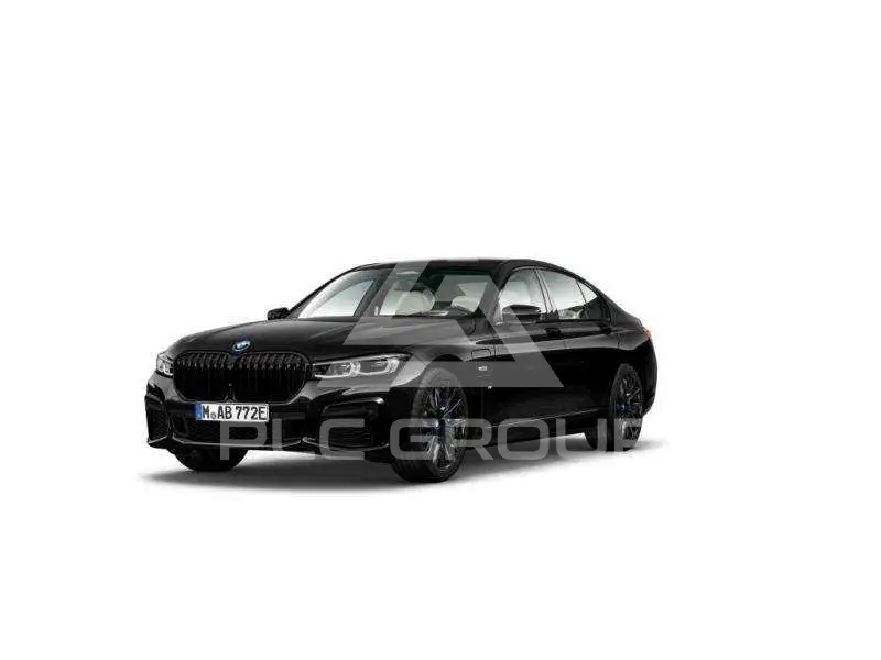 2022 BMW 745