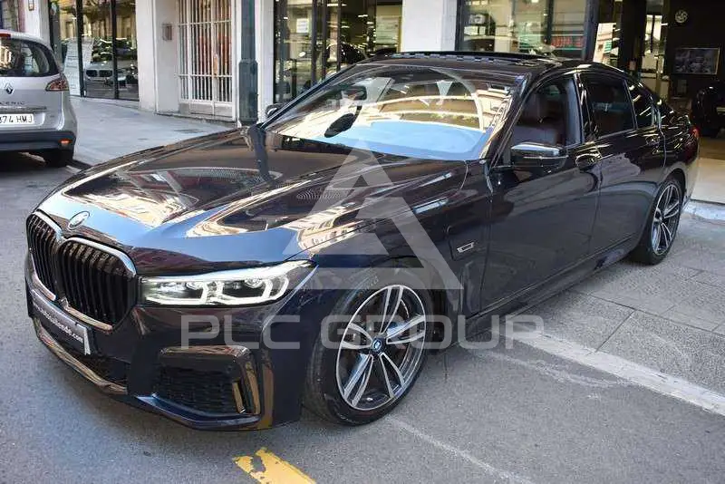 2022 BMW 745