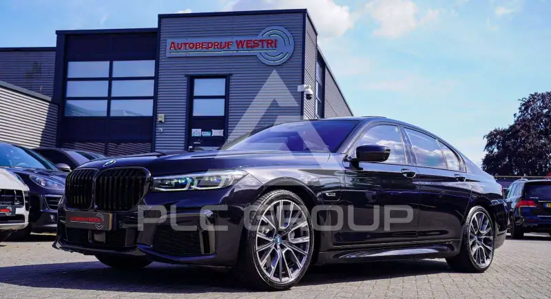 2022 BMW 745