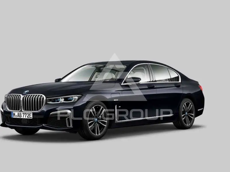 2022 BMW 745