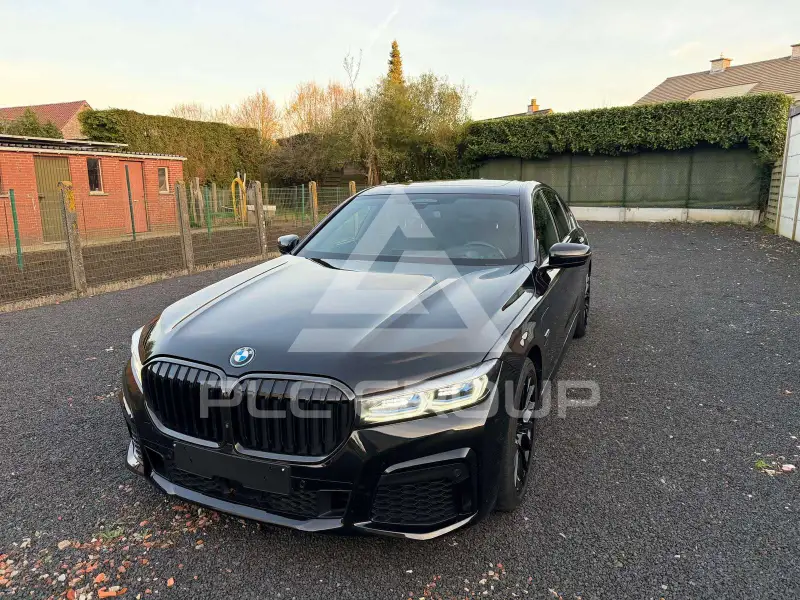 2022 BMW 745