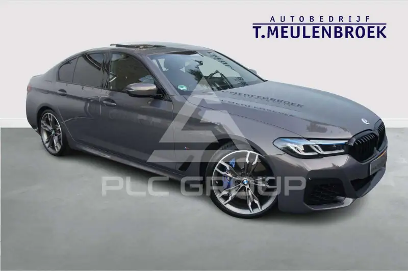 2022 BMW 550M