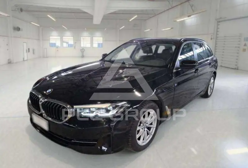 2022 BMW 518