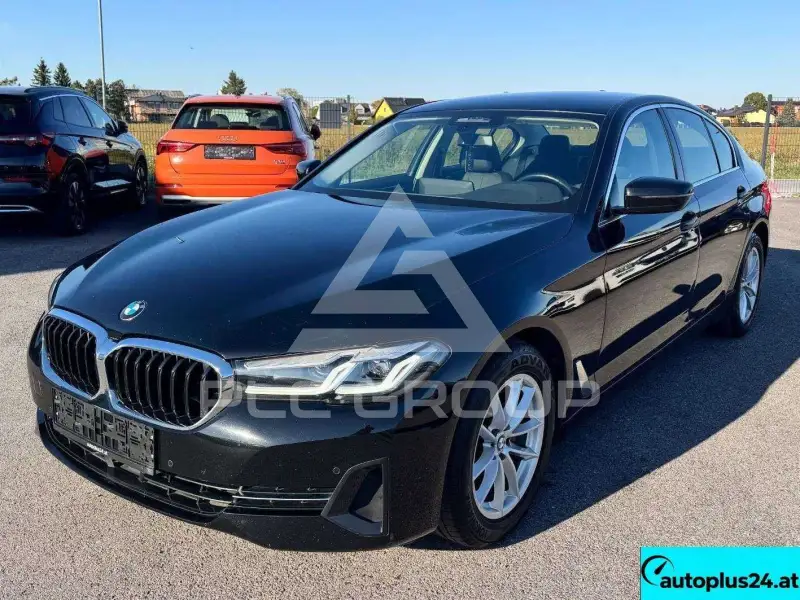 2022 BMW 518