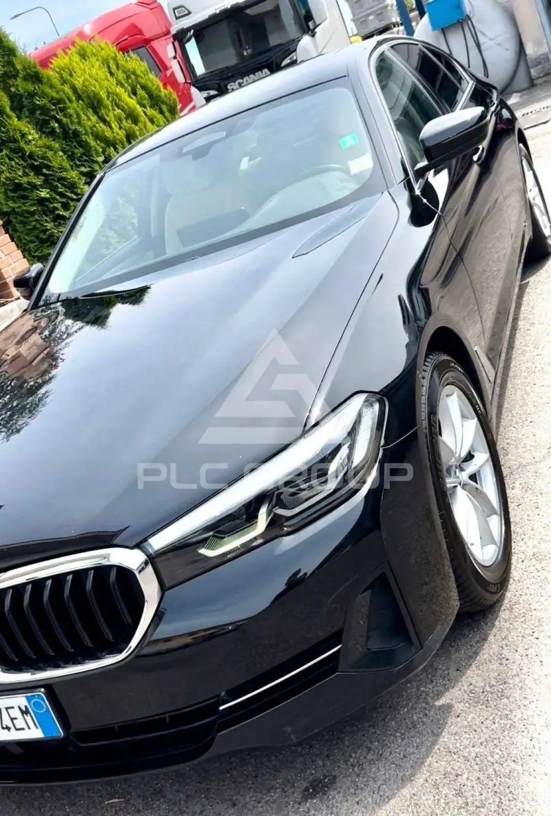 2022 BMW 518