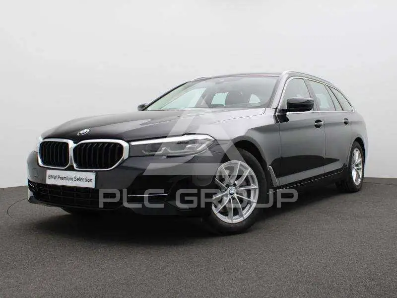 2022 BMW 518
