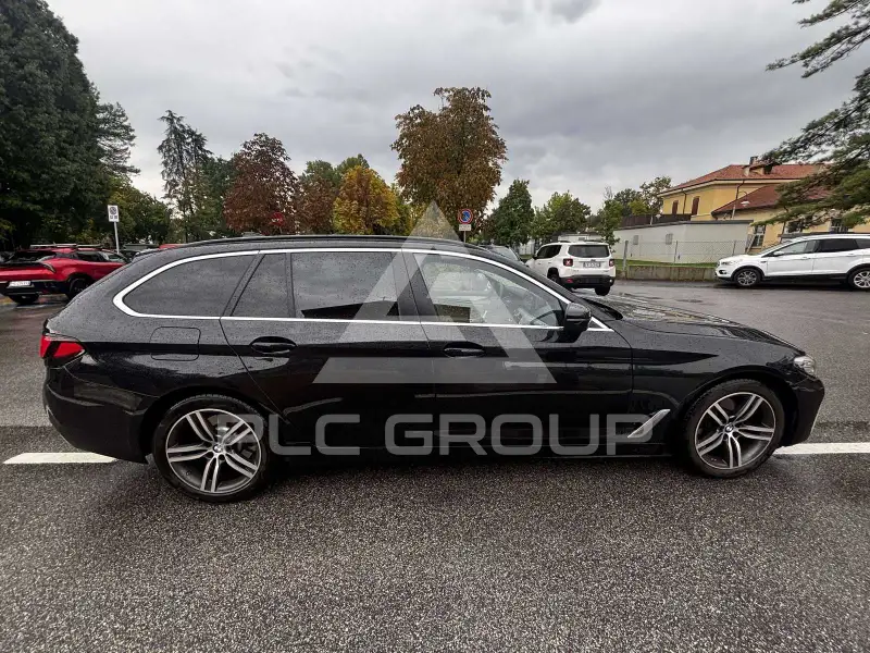 2022 BMW 518