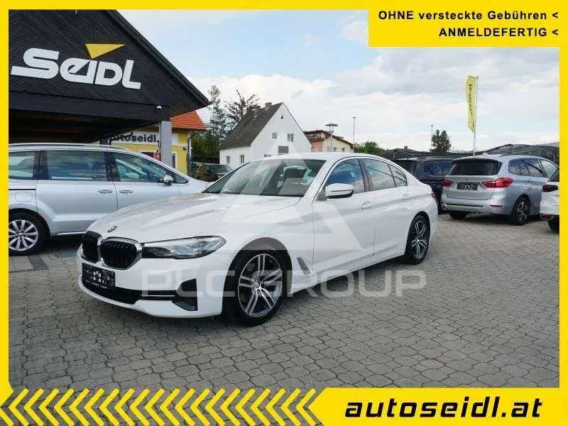 2022 BMW 518