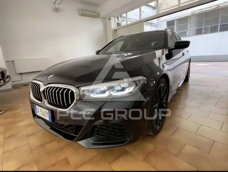 2022 BMW 518