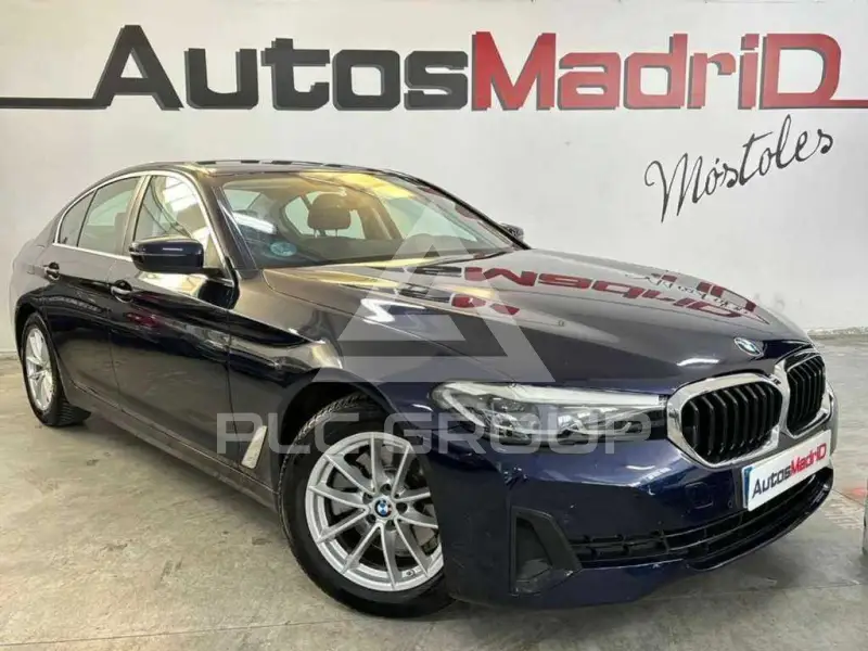 2022 BMW 520