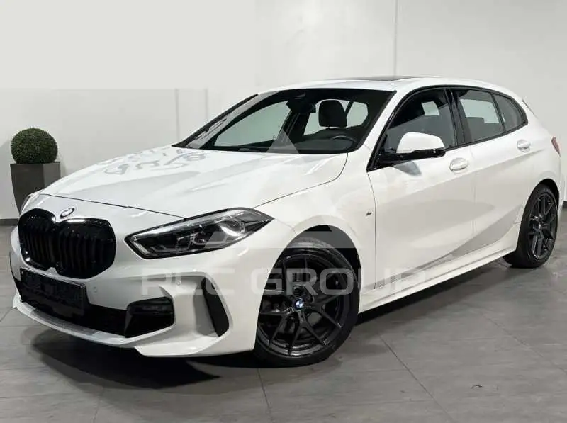 2022 BMW 120