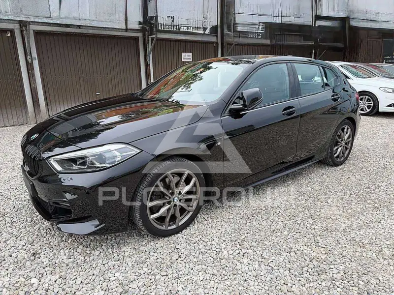 2022 BMW 120