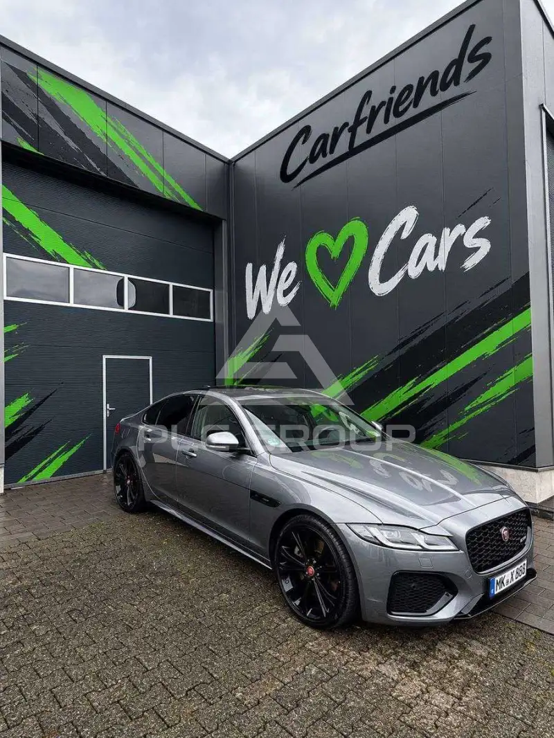2022 Jaguar XF