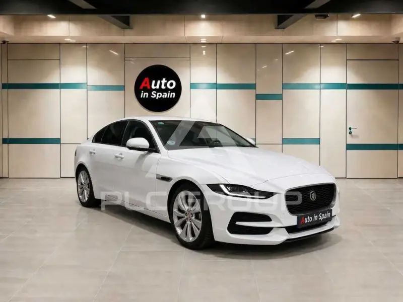 2022 Jaguar XE