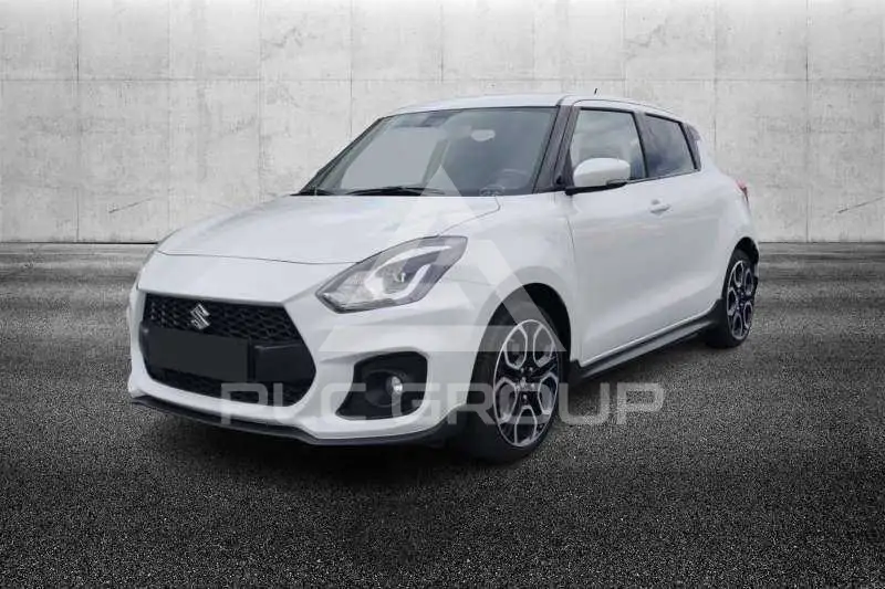 2022 Suzuki SWIFT
