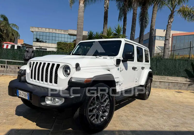 2022 Jeep WRANGLER