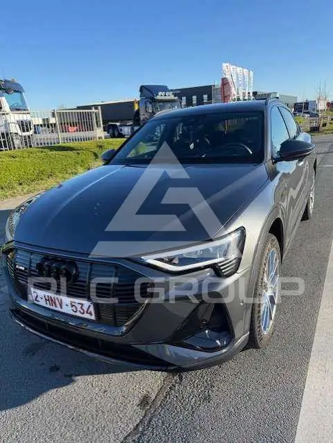 2022 Audi Q8