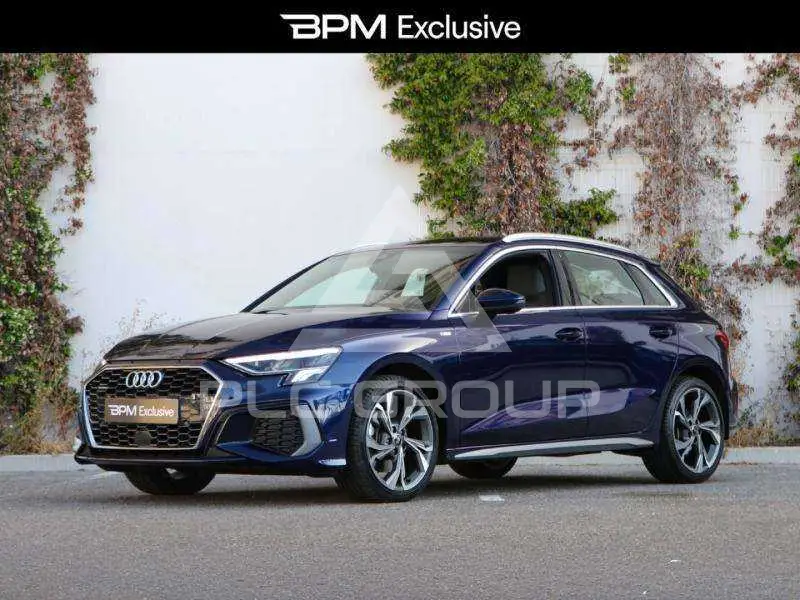 2022 Audi 200
