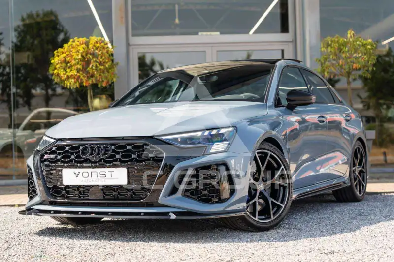 2022 Audi RS3