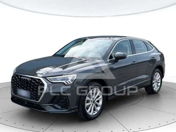 2022 Audi Q3