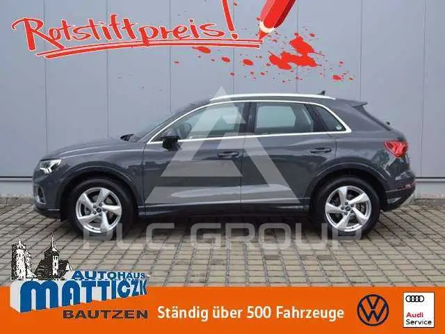 2022 Audi Q3