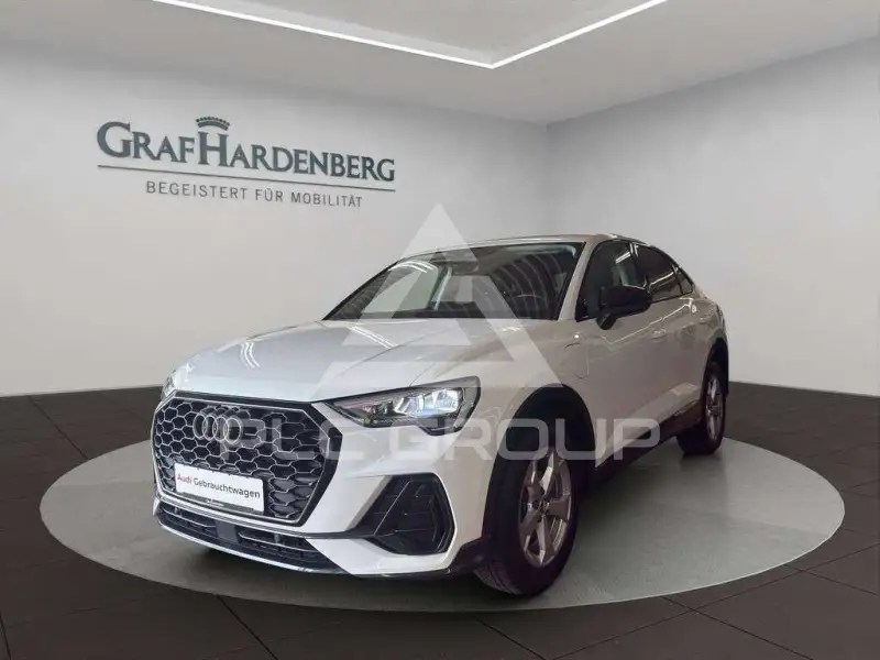 2022 Audi Q3