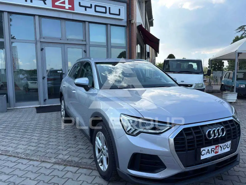 2022 Audi Q3