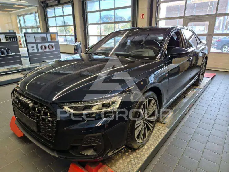 2022 Audi A8