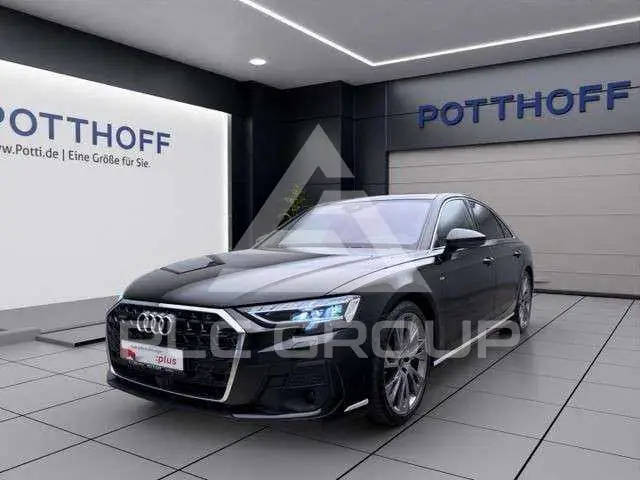 2022 Audi A8