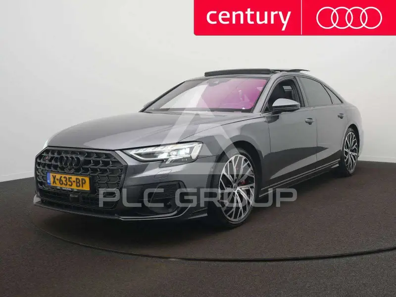 2022 Audi S8