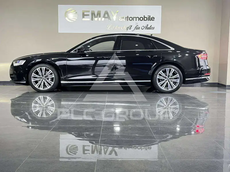 2022 Audi A8