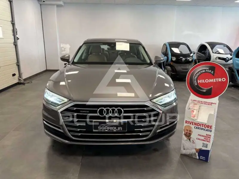2022 Audi A8