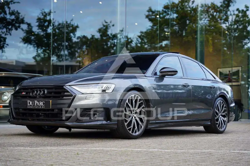 2022 Audi S8