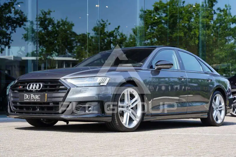 2022 Audi S8