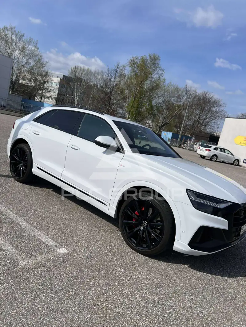 2022 Audi Q8