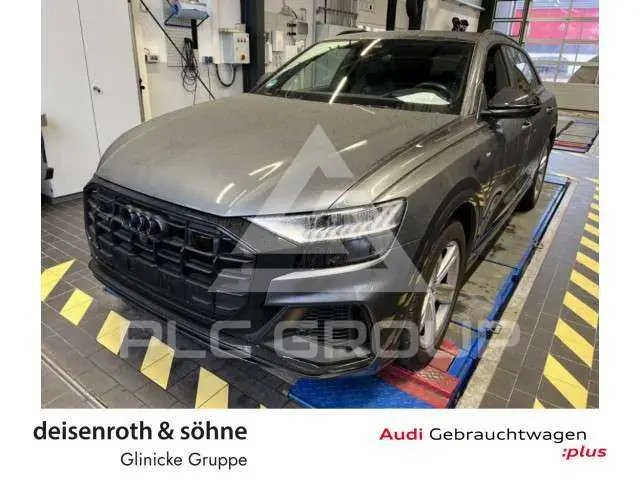 2022 Audi Q8