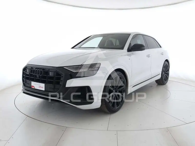 2022 Audi Q8