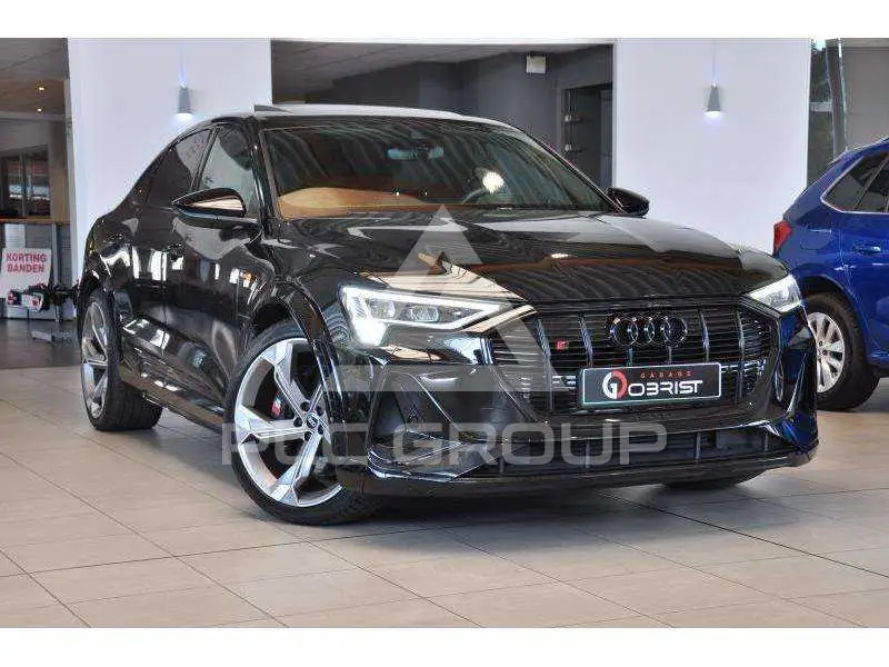 2022 Audi SQ8