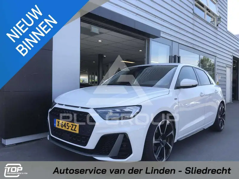 2022 Audi A1