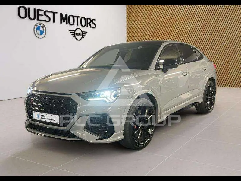 2022 Audi RSQ3