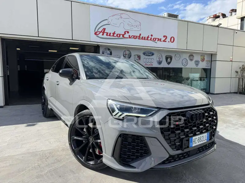 2022 Audi RSQ3