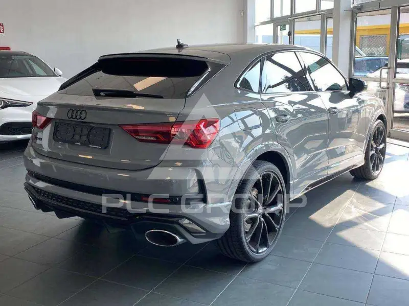 2022 Audi RSQ3