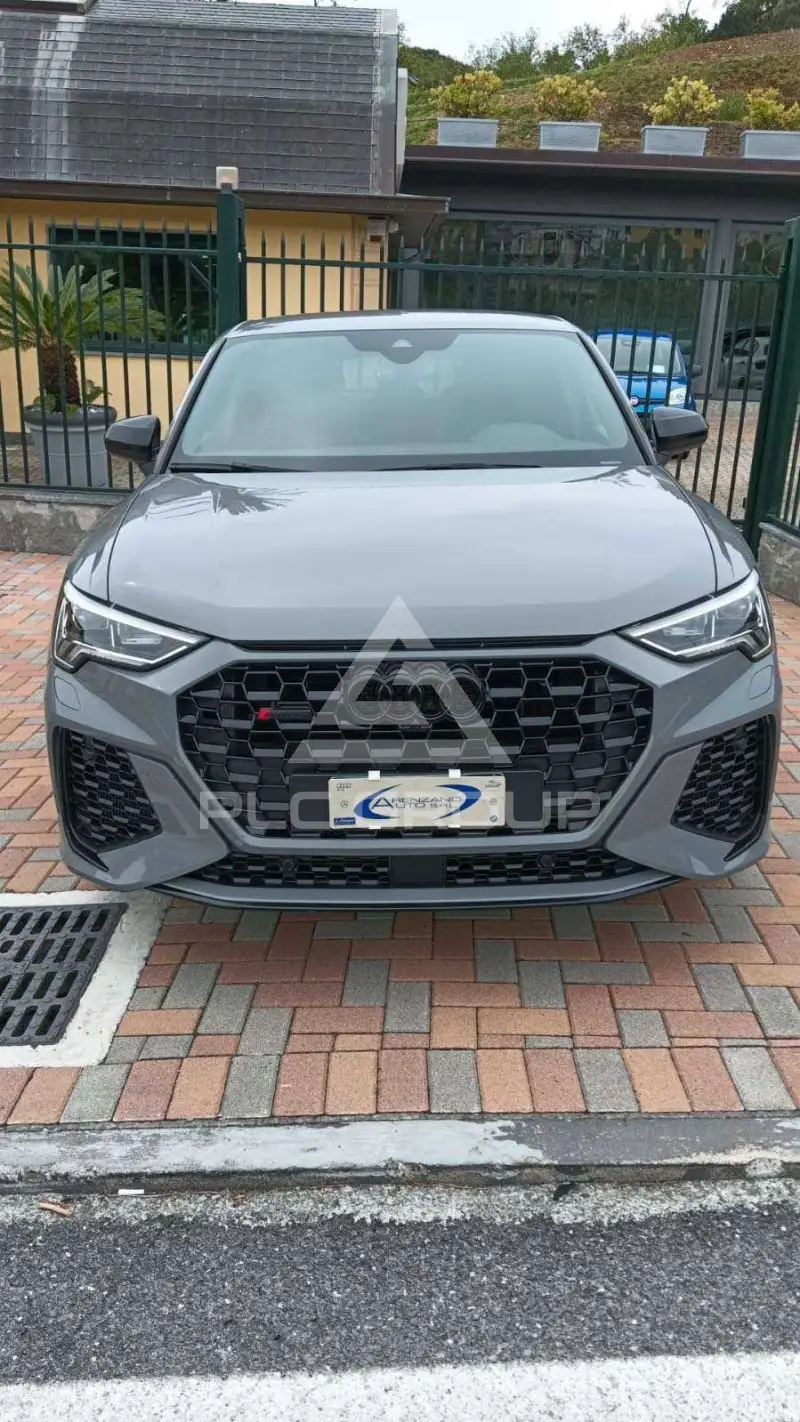 2022 Audi RSQ3