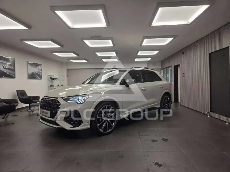 2022 Audi RSQ3