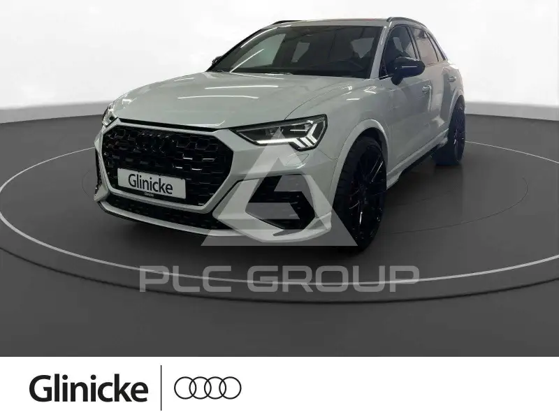 2022 Audi RSQ3