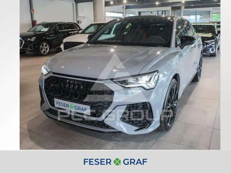 2022 Audi RSQ3