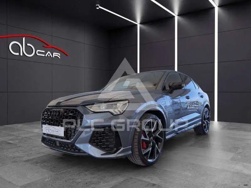 2022 Audi RSQ3