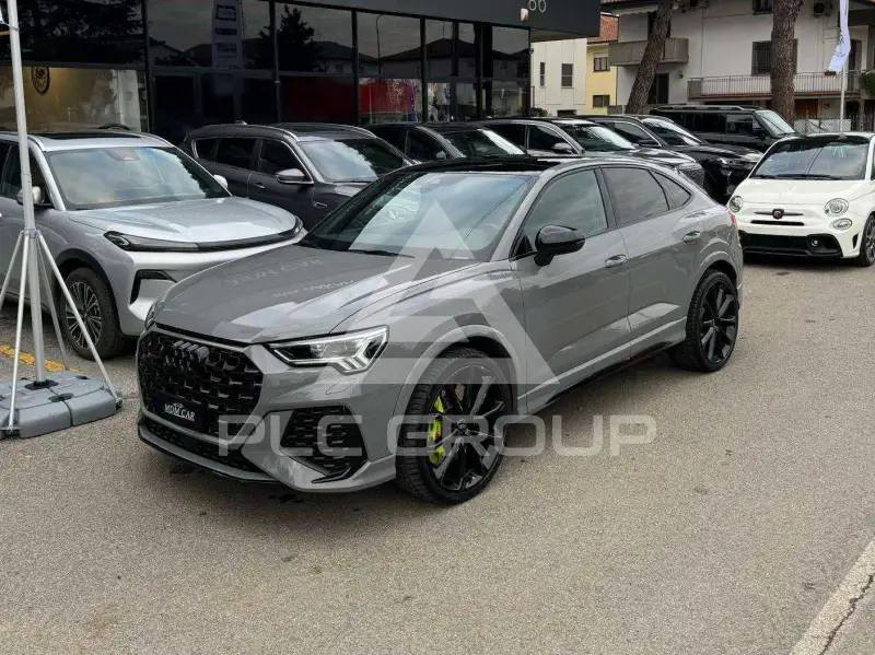 2022 Audi RSQ3