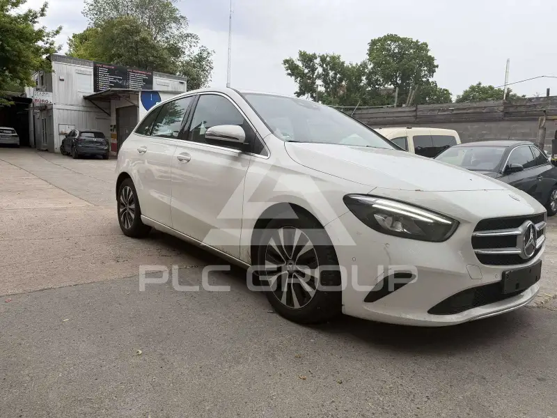 2022 Mercedes Benz B 200